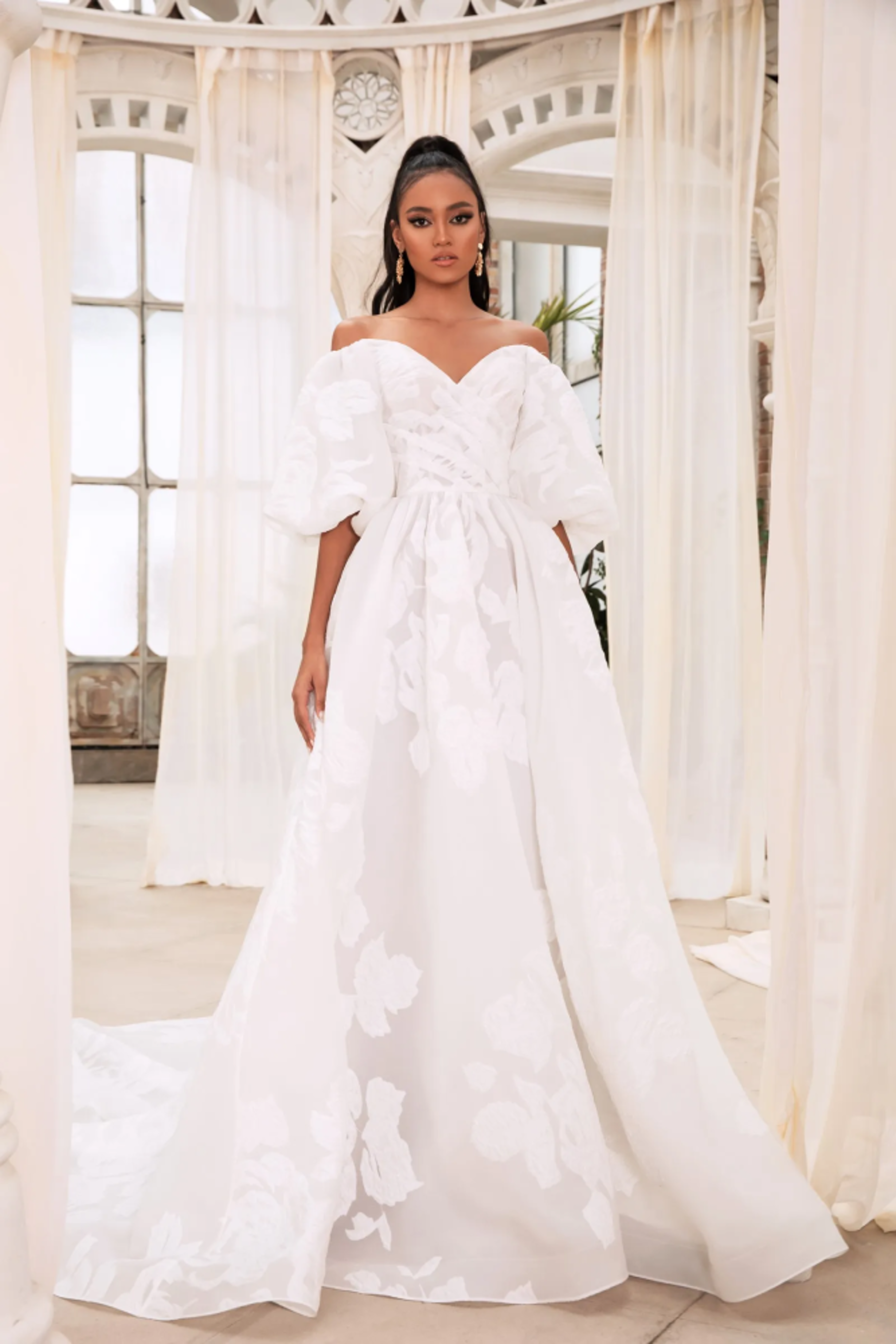 Bridal Gowns For Your Fall Wedding Image