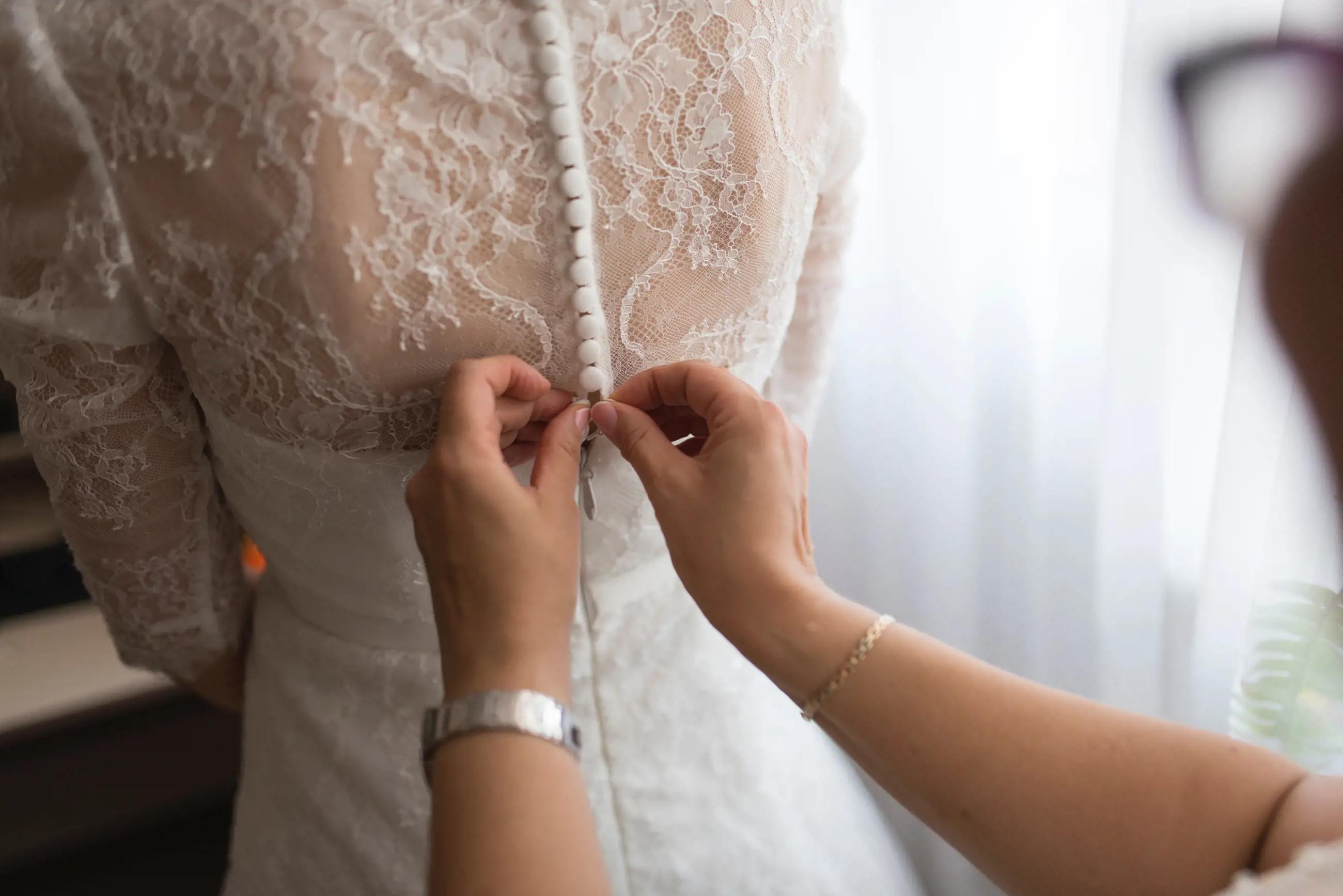5 Things to Know Before Your First Bridal Appointment Image