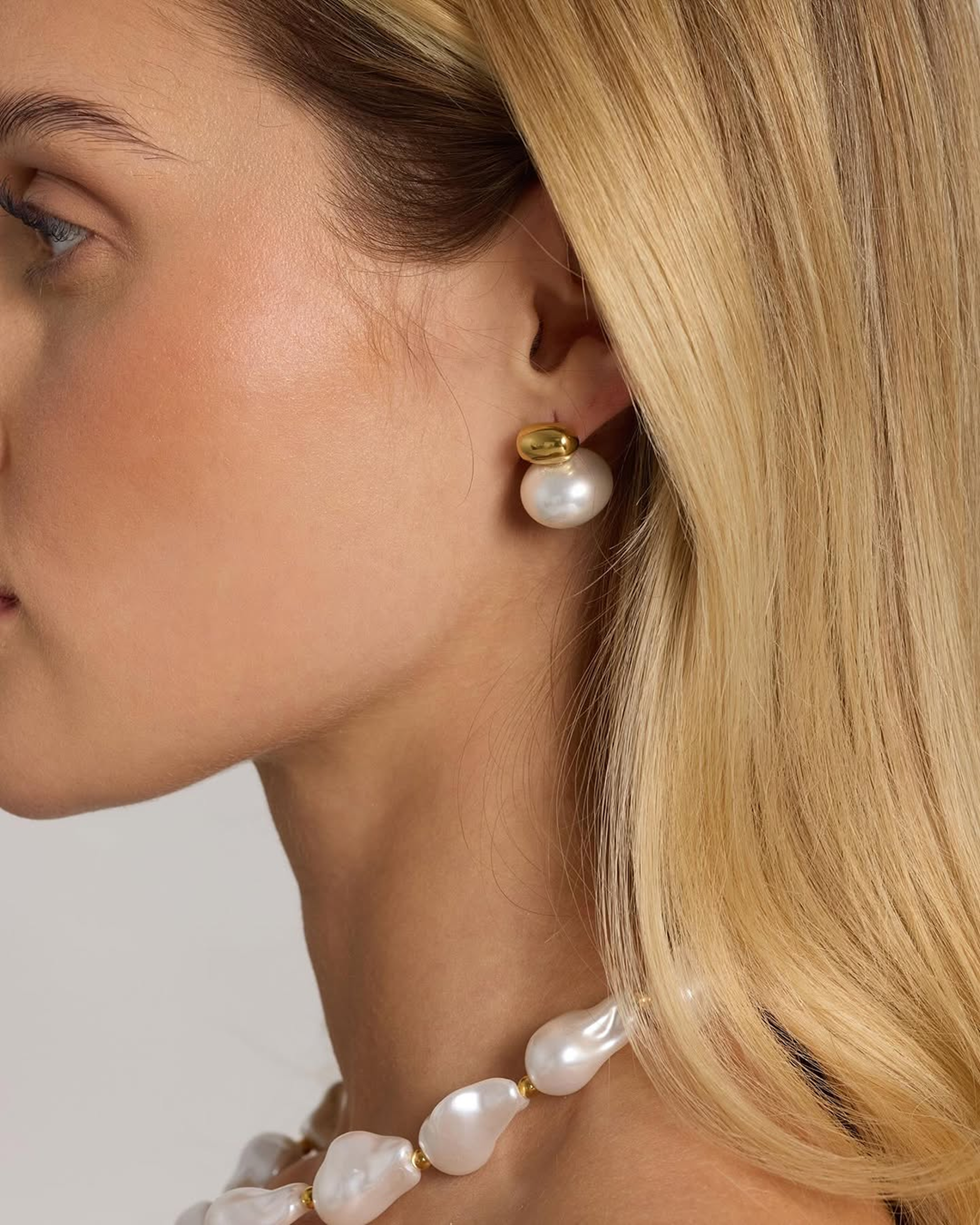 Photo of Model wearing Unveiled Bridal Couture Accessories