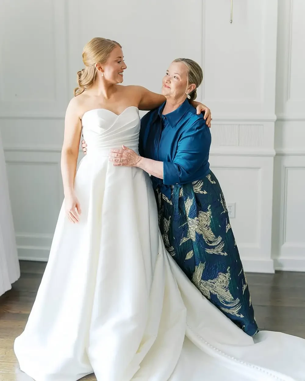 Gallery Image #slidesGrid37