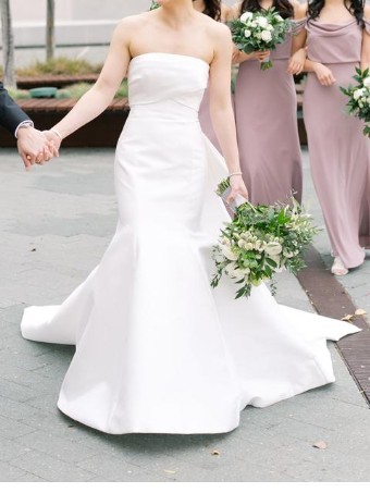 Monique Lhuillier Winston #1 thumbnail