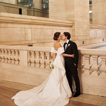 Monique Lhuillier Winston #5 thumbnail