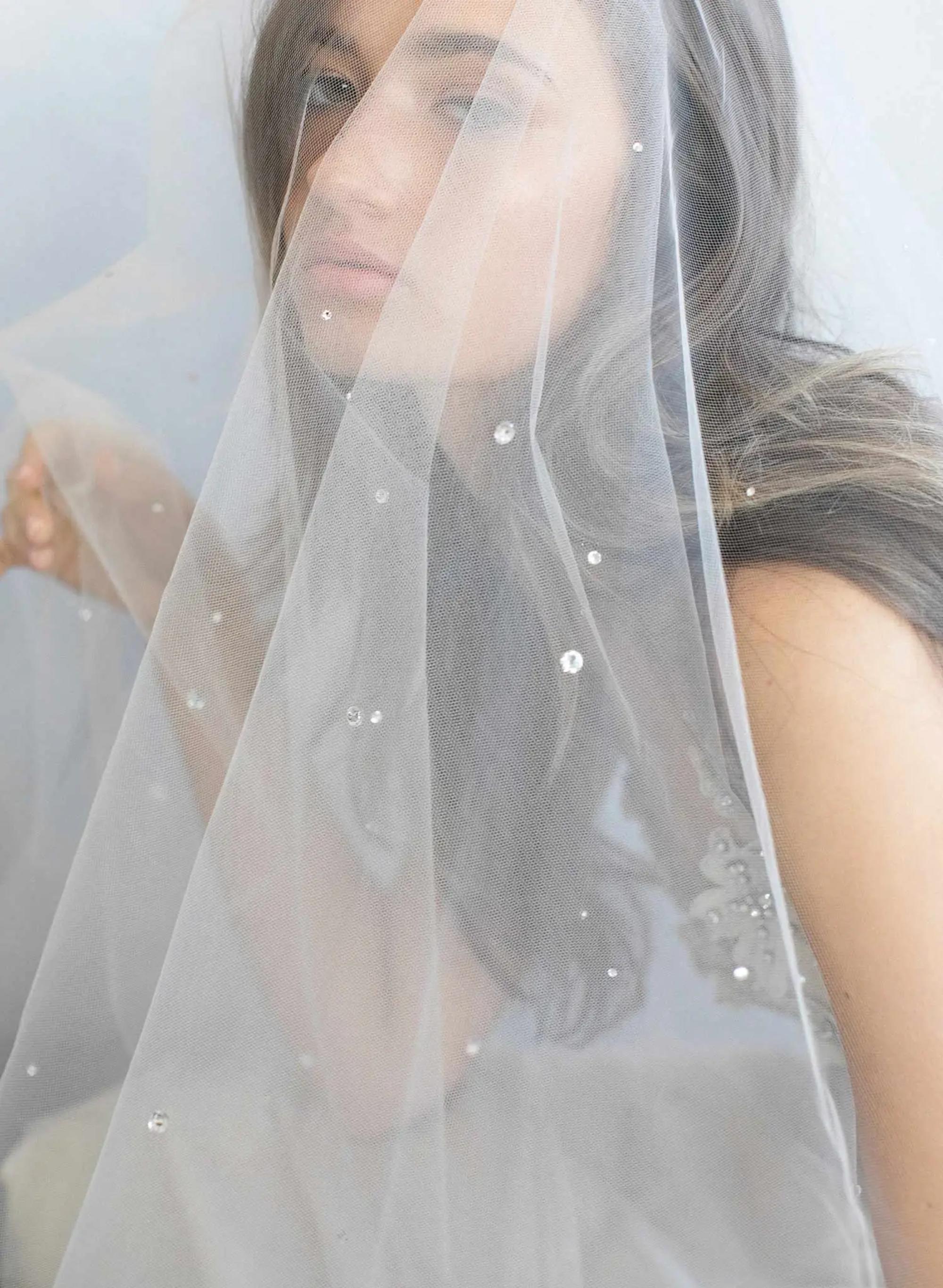The Bridal Room - Scattered Pearl Veil