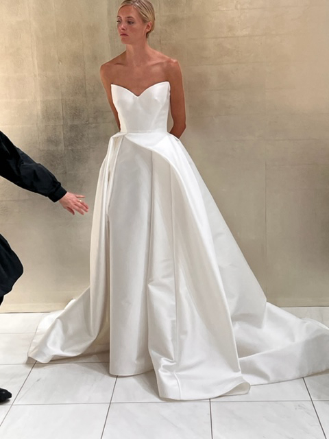 Reem Acra Love is in the Air Wedding Dress Save 51% - Stillwhite