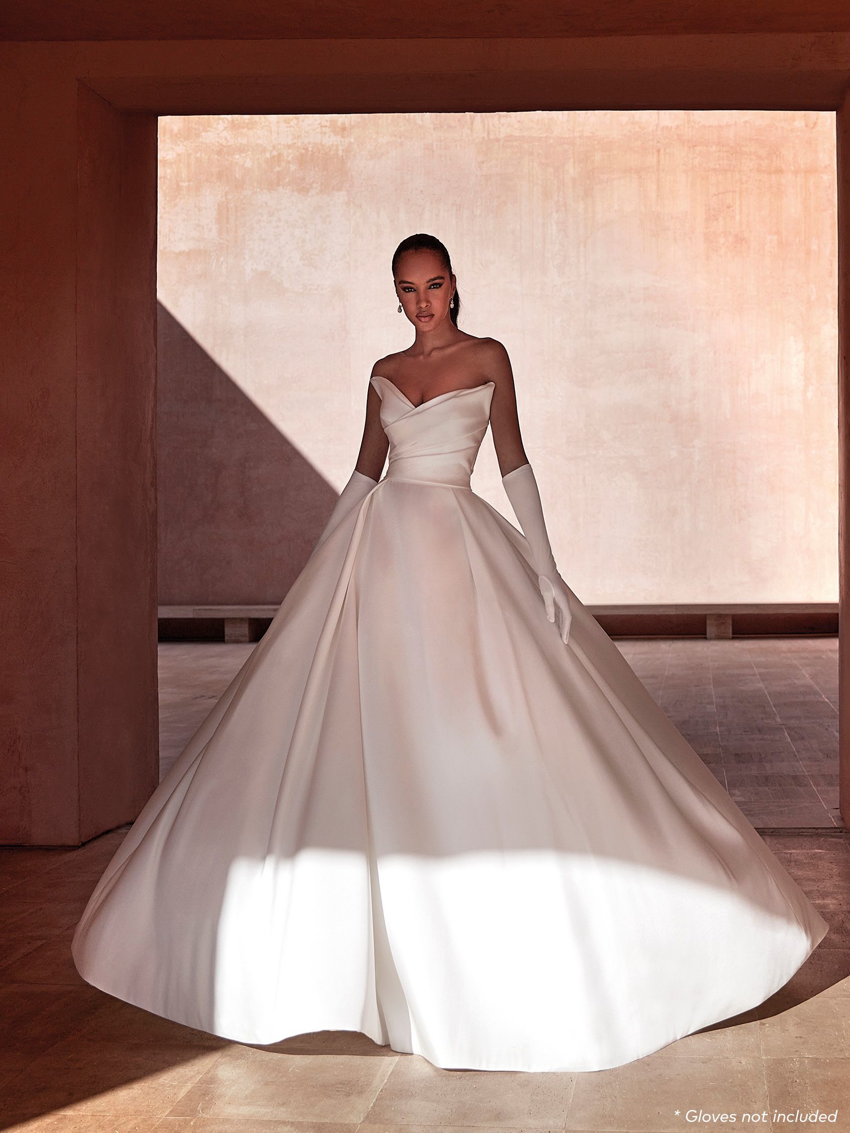 Pronovias real brides best sale