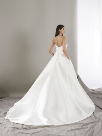 Pronovias Keoni    PR125AQ1.665.44 #1 Off White thumbnail