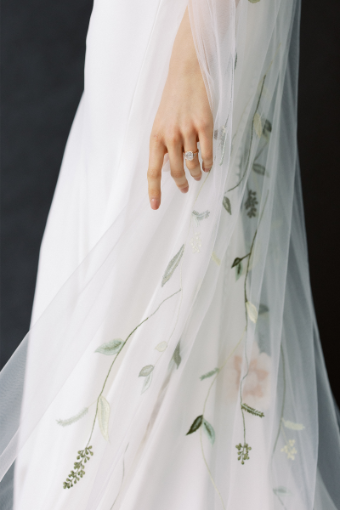 Toni Federici GODDESS | E8-7347 #1 Light Ivory thumbnail