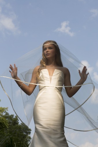 Paris Hat and Veil by Debra Moreland EPONINE (WHITE) VEIL #1 White thumbnail